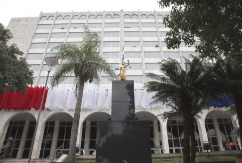 Fachada del edificio del Poder Judicial de Asunción.