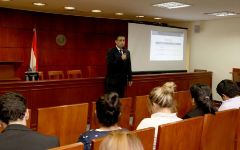Durante la conferencia de prensa el titular de Auditoría de Gestión Judicial, Mario Elizeche, habló de los resultados de los monitoreos.