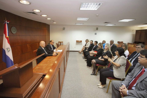 Presidente Benítez Riera se reunió con magistrados de paz y actuarios judiciales.
