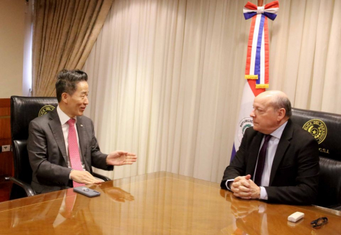 Presidente de la CSJ, doctor Diesel, recibió al embajador de Corea 