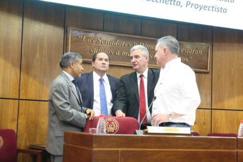 El ministro de la CSJ doctor Manuel de Jesús Ramírez Candia participó de la audiencia púbica sobre el proyecto de ley de procedimientos administrativos.