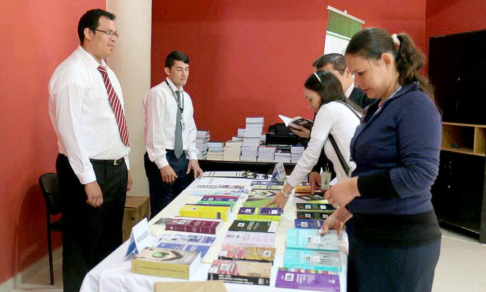 Realizaron feria de libros en Circunscripción de Guairá