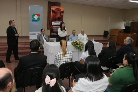 La presidentA de la Circunscripción Judicial de Alto Paraná resaltó que es importante el acercamiento a la ciudadanía