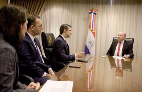 Presidente Diesel se reunió con autoridades del Banco Central del Paraguay.