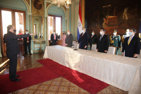 El juramento estuvo encabezado por el presidente de la República, Mario Abdo Benítez.