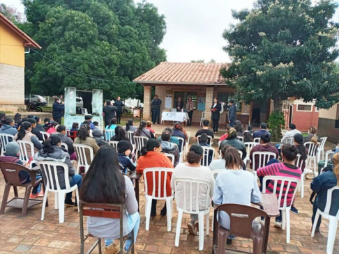 Padres y alumnos fueron concienciados con charlas educativas en san José Obrero.