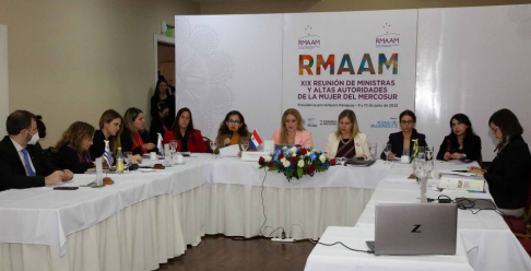 Durante la Reunión de Ministras y Altas Autoridades de la Mujer del MERCOSUR (RMAAM).
