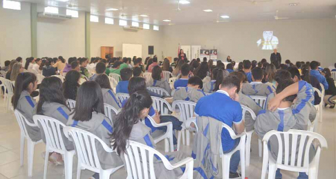 El Consejo de Administración Judicial de Caazapá organizó una charla educativa sobre La Depresión y sus consecuencias en Adolescentes.