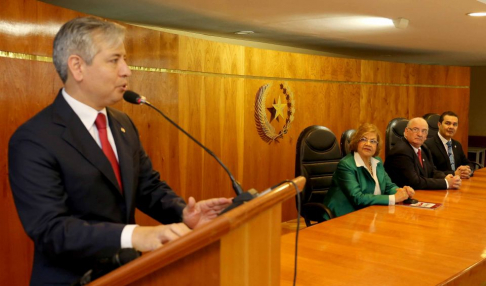 La presentación estuvo a cargo del presidente del Comité Paraguayo de Profesionales en Ceremonial y coordinador general, Luis Caballero.