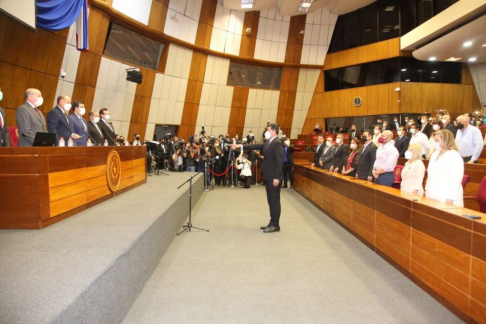 Durante el acto de juramento del Dr. Victor Ríos, ante el Congreso de la Nación.