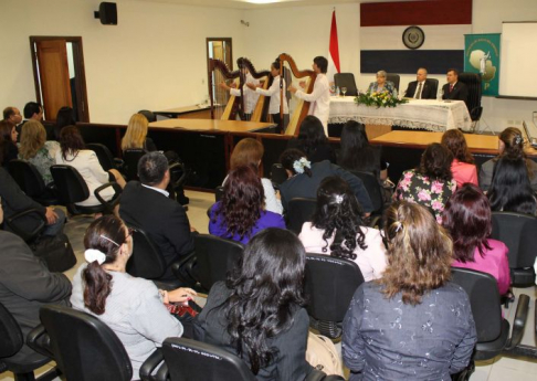 Momento artístico en el marco del acto de Instalación y Sesión del Consejo Nacional de la Asociación de Jueces del Paraguay.