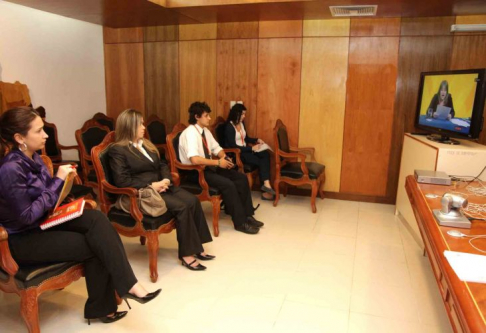 La teleconferencia sobre Acceso a la Justicia de las víctimas de trata de personas se realizó en la Sala de Videoconferencias de la sede judicial de Asunción