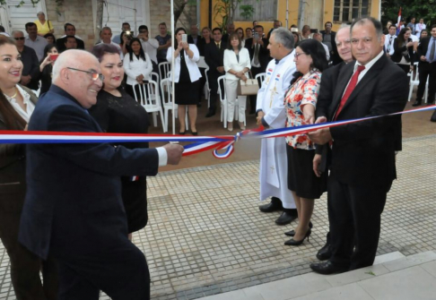 La inauguración contó con la presencia de los ministros de la máxima instancia judicial, doctores Sindulfo Blanco y Luis María Benítez Riera.