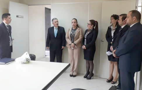 La presentación del programa se llevó a cabo con presencia de los miembros del Consejo Administración Judicial de Caazapá.