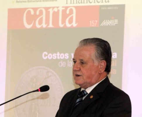 El presidente de la Corte Suprema de Justicia, doctor Víctor Núñez resaltó la publicación de la Revista Carta Financiera