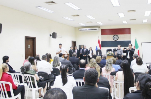 Los doctores Víctor Ríos Ojeda y Gustavo Santander Dans, ministros de la CSJ y superintendentes de la Circunscripción Judicial de Paraguarí, realizaron una jornada de gobierno.