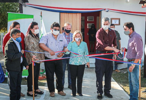 El ministro Ramírez Candia asistió a una serie de inauguraciones de viviendas sociales del Programa Fonavis.
