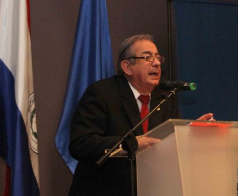 Doctor José Raúl Torres Kirmser, presidente de la Corte Suprema de Justicia, quien participa de un encuentro en Buenos Aires, República Argentina.