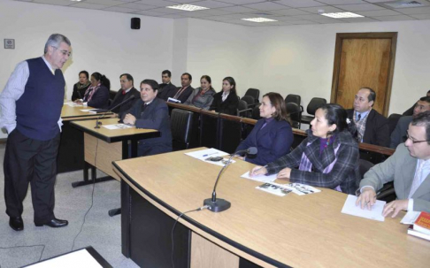 El defensor público abordó temas sobre las funciones que cumple el Poder Judicial