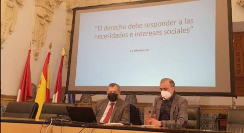 Ministro Jiménez Rolón disertó sobre mediación en Universidad de Castilla-La Mancha