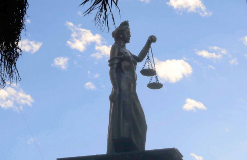 Importante dictamen de la Comisión Iberoamericana de Ética Judicial sobre el fenómeno de las “Puertas Giratorias” o la inadecuada relación entre la justicia y la política