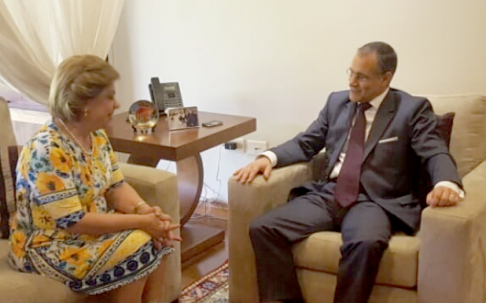 La ministra de la Corte Suprema de Justicia, Dra Gladys Bareiro de Módica junto al Embajador del Reino de Marruecos Don ABD-El Moumni Bradeddine, a quien visitó como gesto de cortesía antes del viaje oficial a Marrakech