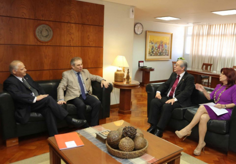 Tavdumadze resaltó que las visitas fortalecerán las relaciones actuales entre ambas naciones.