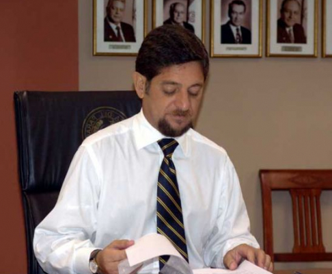 Dr. Gustavo Martinez Pandiani, expositor.