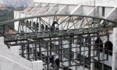 Continúa construcción del puente que unirá las torres norte y sur del Palacio de Justicia de Asunción
