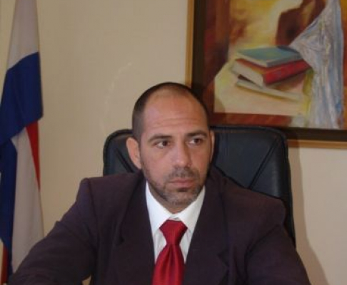 El magistrado Gustavo Amarilla quien otorgó las medidas alternativas el representante legal Jorge Garcete Torres