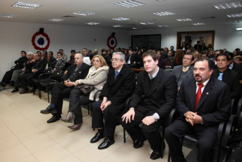 Durante la presentación de la obra “El Poder Judicial en el Paraguay. Sus orígenes y Organización 1870-1900, Tomo I”