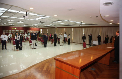 El acto se llevó a cabo en el Salón Auditorio “Serafina Dávalos” del Palacio de Justicia en Asunción.