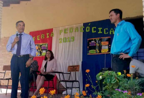El ministro de la Corte Suprema de Justicia Manuel Ramírez Candia realizó una visita a la Escuela Niño Jesús de su ciudad natal.