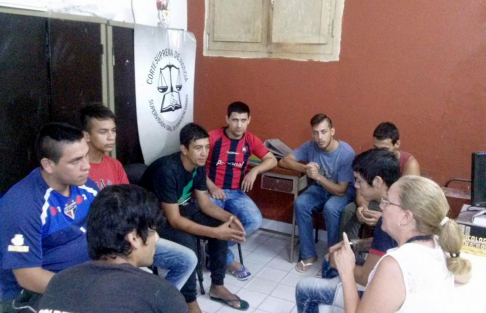 El taller de autoayuda está dirigido a internos de la Penitenciaría Nacional de Tacumbú.