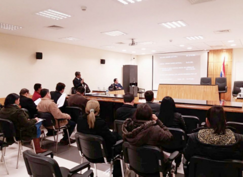 En la Circunscripción Judicial de la ciudad de Caazapá se realizó una jornada de capacitación dirigida a jueces y funcionarios.