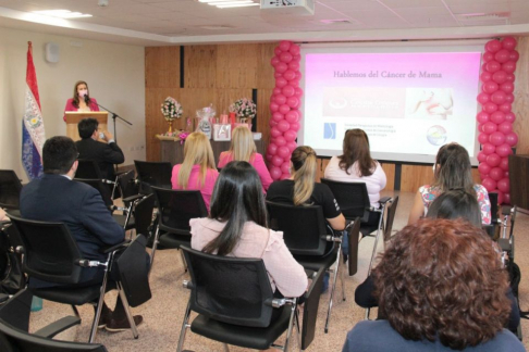 Culminaron charlas sobre prevención del cáncer de mamas en Alto Paraná.