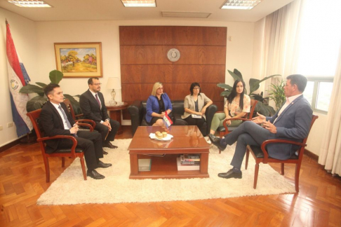 Ministro Ríos se reunió con representantes de la Coordinadora de Jueces de Paz de la Capital.