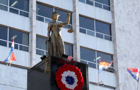 El Ministro de la Corte Suprema de Justicia Sindulfo Blanco realizó aclaraciones a la senadora Georgia Arrúa.