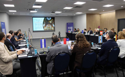 El evento constituyó un espacio de debate, diálogo y cooperación orientado al fortalecimiento del Estado de Derecho y la justicia constitucional en la región, con la presencia de representantes de los más altos tribunales y cortes constitucionales.