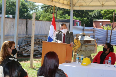 El acto fue presidido por el ministro superintendente de Central, doctor Eugenio Jiménez Rolón
