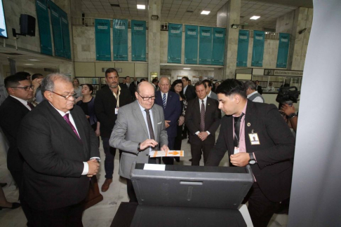 El titular de la máxima instancia judicial, César Diesel estuvo presente en el acto de habilitación de las máquinas de votación para la práctica de los profesionales abogados que votarán en las elecciones.
