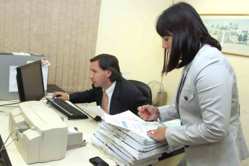 El sorteo se desarrolla en la Oficina de Coordinación y Seguimiento de Juicios Orales de la sede judicial de Asunción