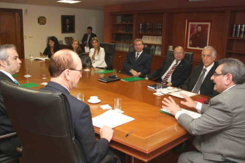 El presidente de la Corte, doctor Antonio Fretes, se reunió con jueces, fiscales y defensores.