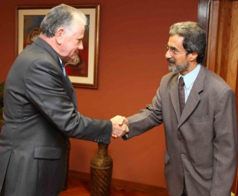 El presidente de la Corte, Víctor Núñez, recibió hoy al embajador de Brasil, Fernando Jacques de Magalhaes Pimienta.