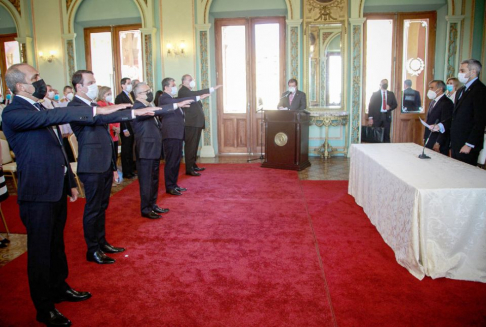 En representación de la Corte Suprema de Justicia, el doctor Manuel Ramírez Candia participó de la ceremonia de juramento de cinco nuevos embajadores del Paraguay.