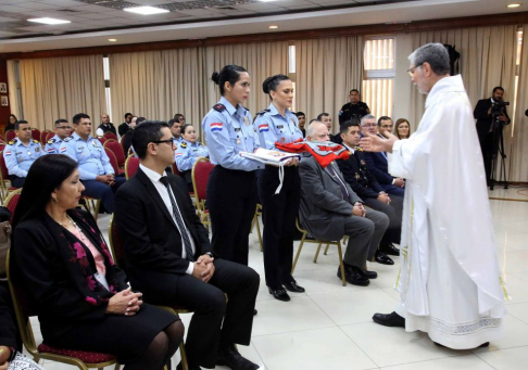 Con presencia del ministro de la Corte Suprema de Justicia, doctor Luis María Benítez Riera, se llevó a cabo –a primera hora de este miércoles 30 de agosto– una misa en conmemoración de Santa Rosa de Lima.