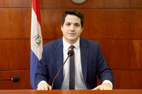 Abg. Alex Almada Cáceres, Secretario del Consejo de Superintendencia.
