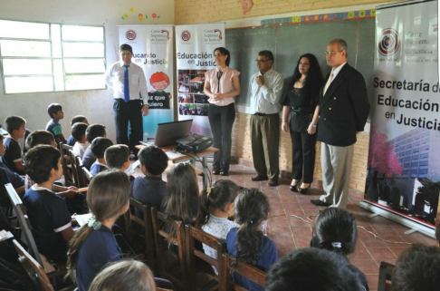 Educando en Justicia desarrolló charla educativa en comunidad Zolabarrieta.