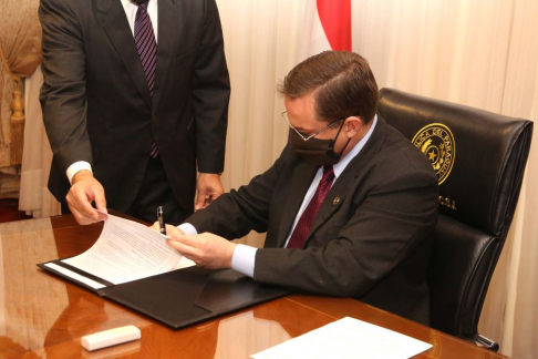 El presidente de la Corte Suprema, doctor Martínez Simón, firmó convenio de cooperación interinstitucional.