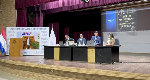 El ministro de la CSJ e integrante de la Sala Constitucional, doctor Víctor Ríos, disertó en Concepción.